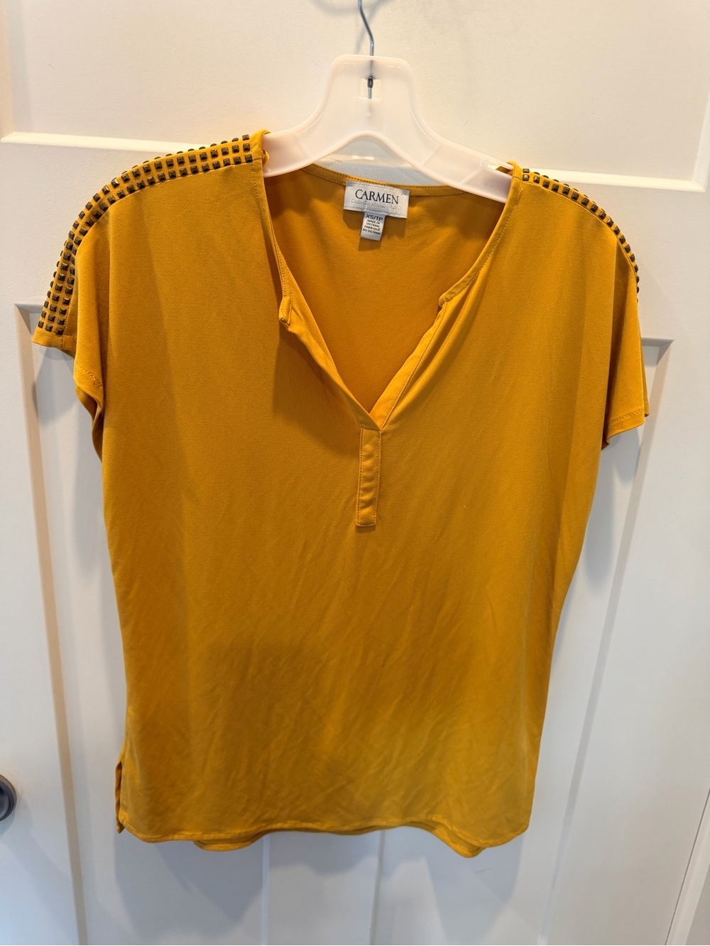 Carmen Marc Valvo XS Petite Mustard Studded Shoulder Split Neck Blouse